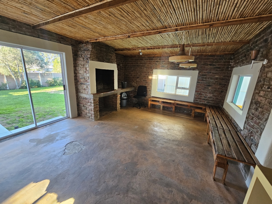5 Bedroom Property for Sale in Riversdale Western Cape